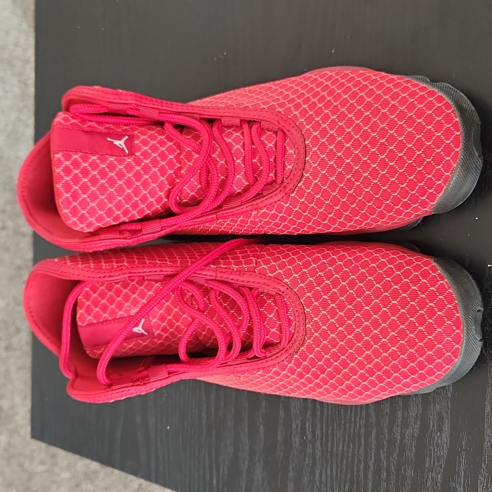Jordan Horizon Gyn Red